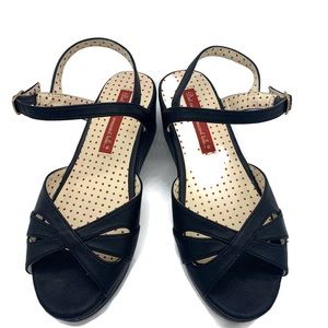 Black sandals wedges